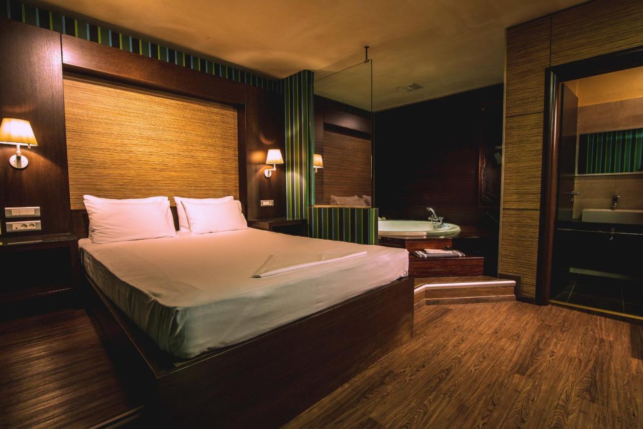 Ruby Rooms Kifisia - Adults Only Афины Экстерьер фото
