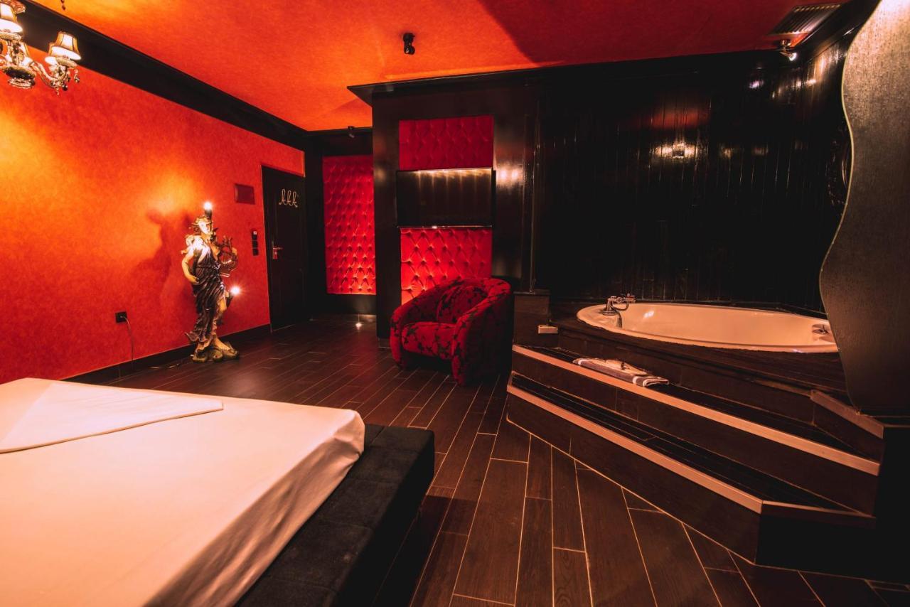 Ruby Rooms Kifisia - Adults Only Афины Экстерьер фото