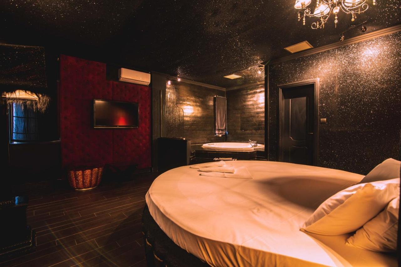 Ruby Rooms Kifisia - Adults Only Афины Экстерьер фото